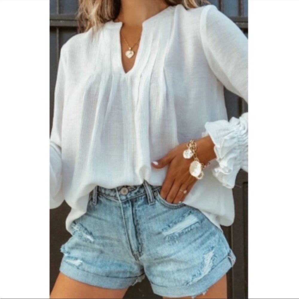 Vintage Style Oversized White Ruffled Long Sleeve V-Neck Lace Accent Blouse